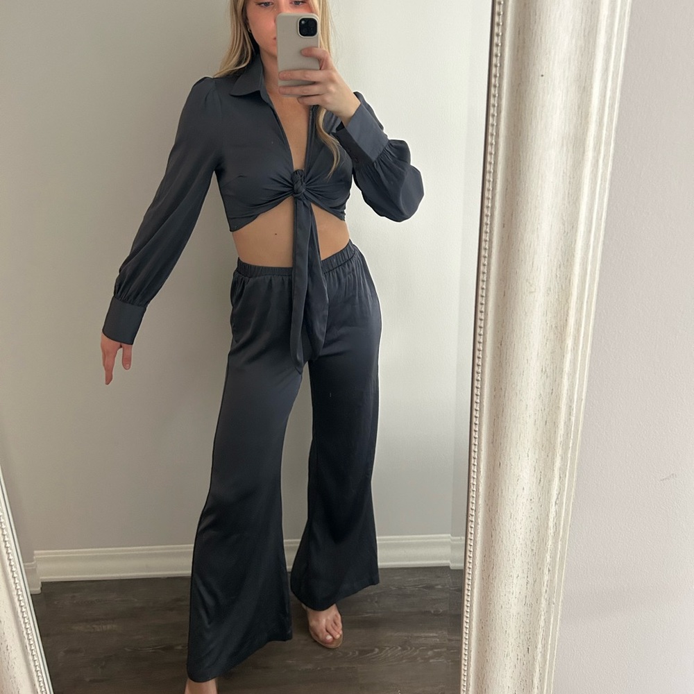 Kittenish Flare Pants Set